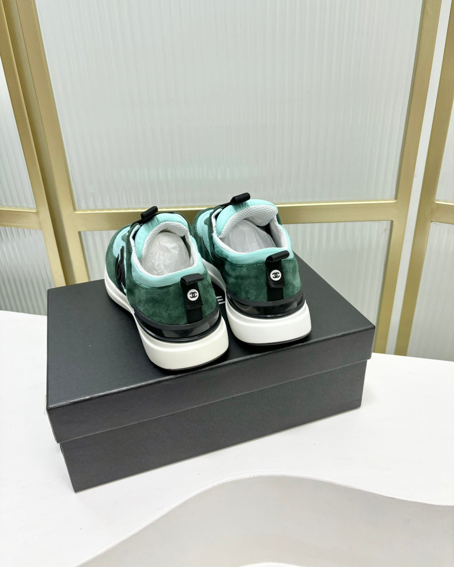 C-Sneakers