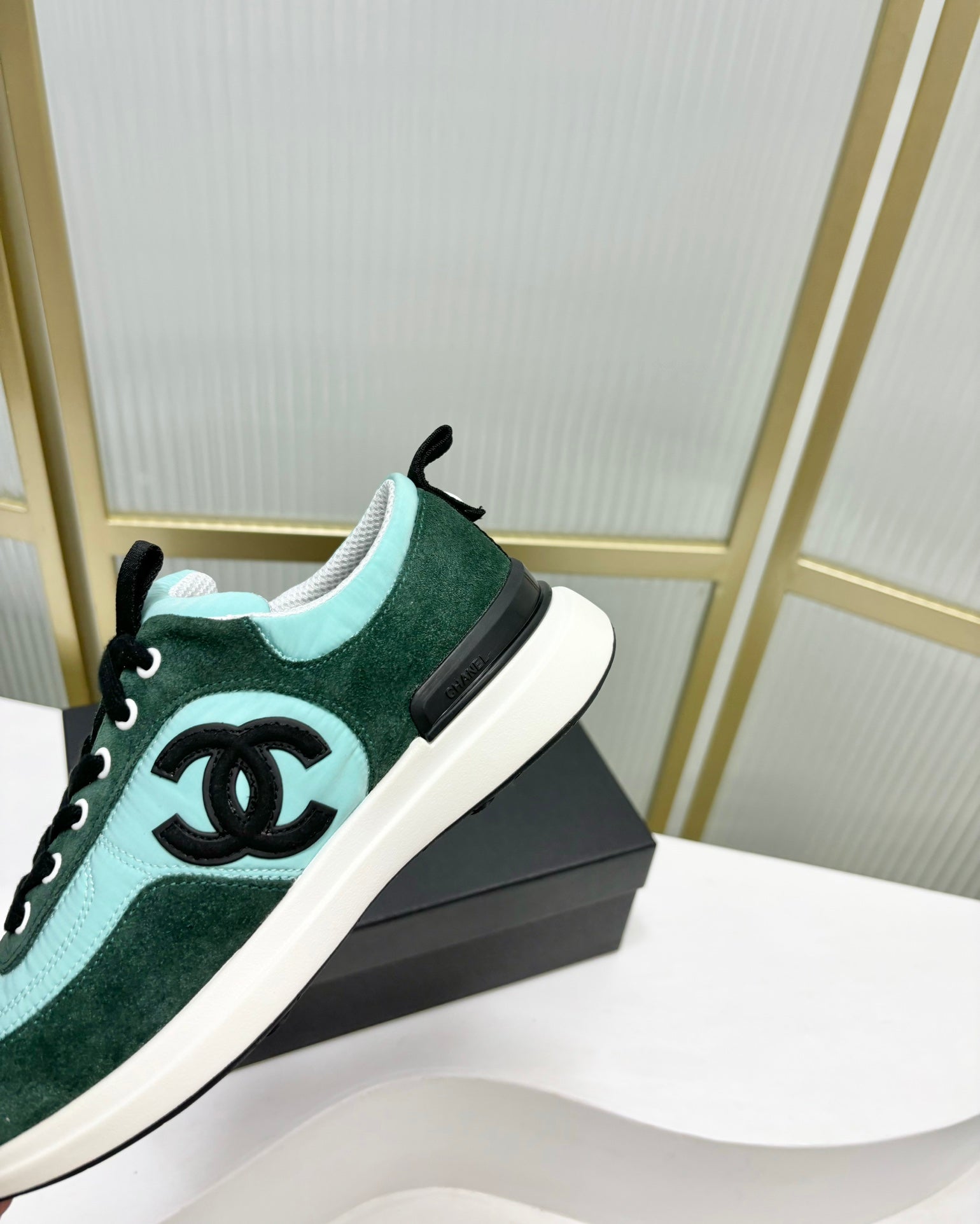 C-Sneakers