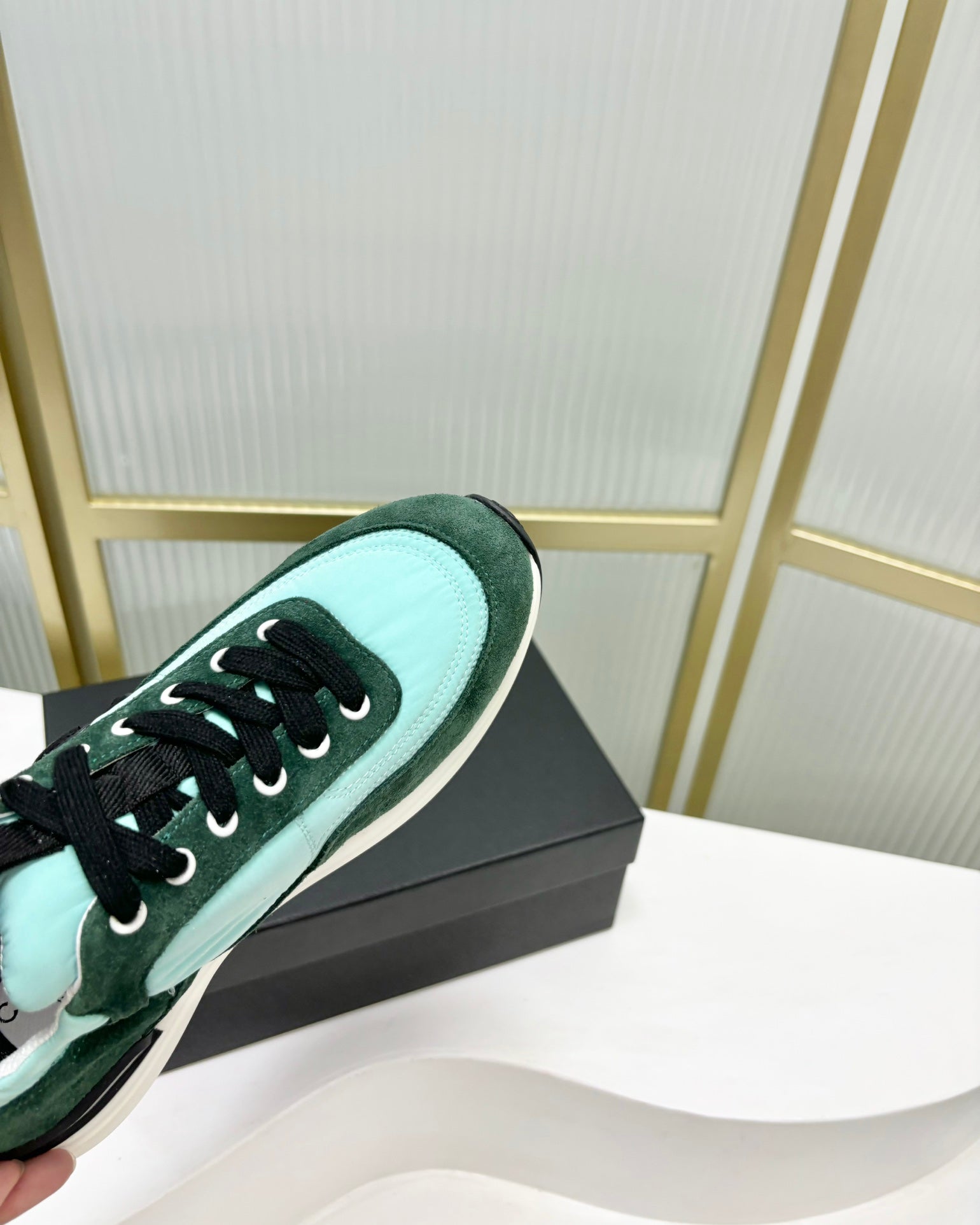 C-Sneakers