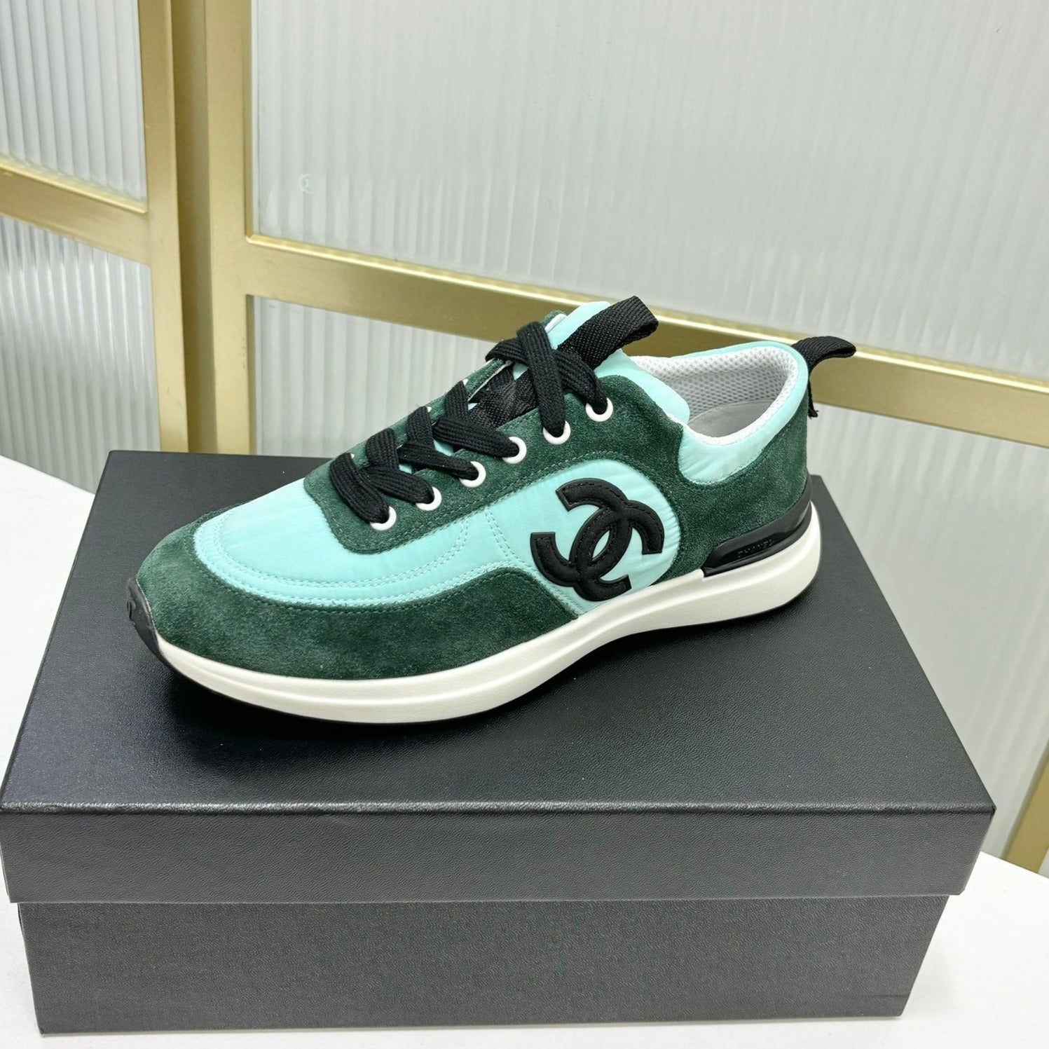 C-Sneakers
