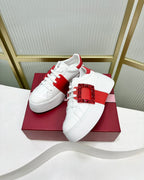 R-Sneakers