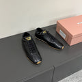 M-Sneakers