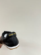 M-Sneakers