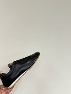 M-Sneakers