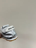 M-Sneakers