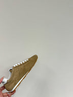 M-Sneakers
