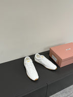 M-Sneakers