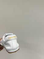 M-Sneakers