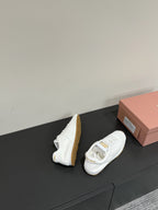 M-Sneakers