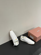M-Sneakers