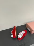 M-Sneakers