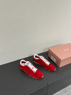 M-Sneakers