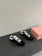 M-Sneakers