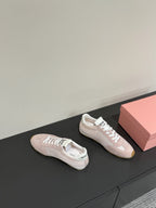 M-Sneakers