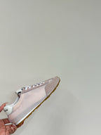 M-Sneakers
