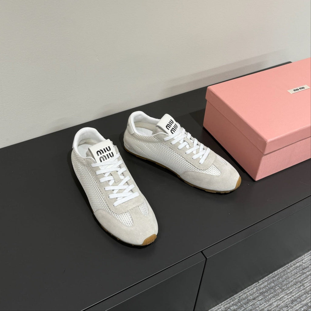 M-Sneakers