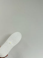 D-Sneakers