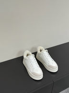 D-Sneakers