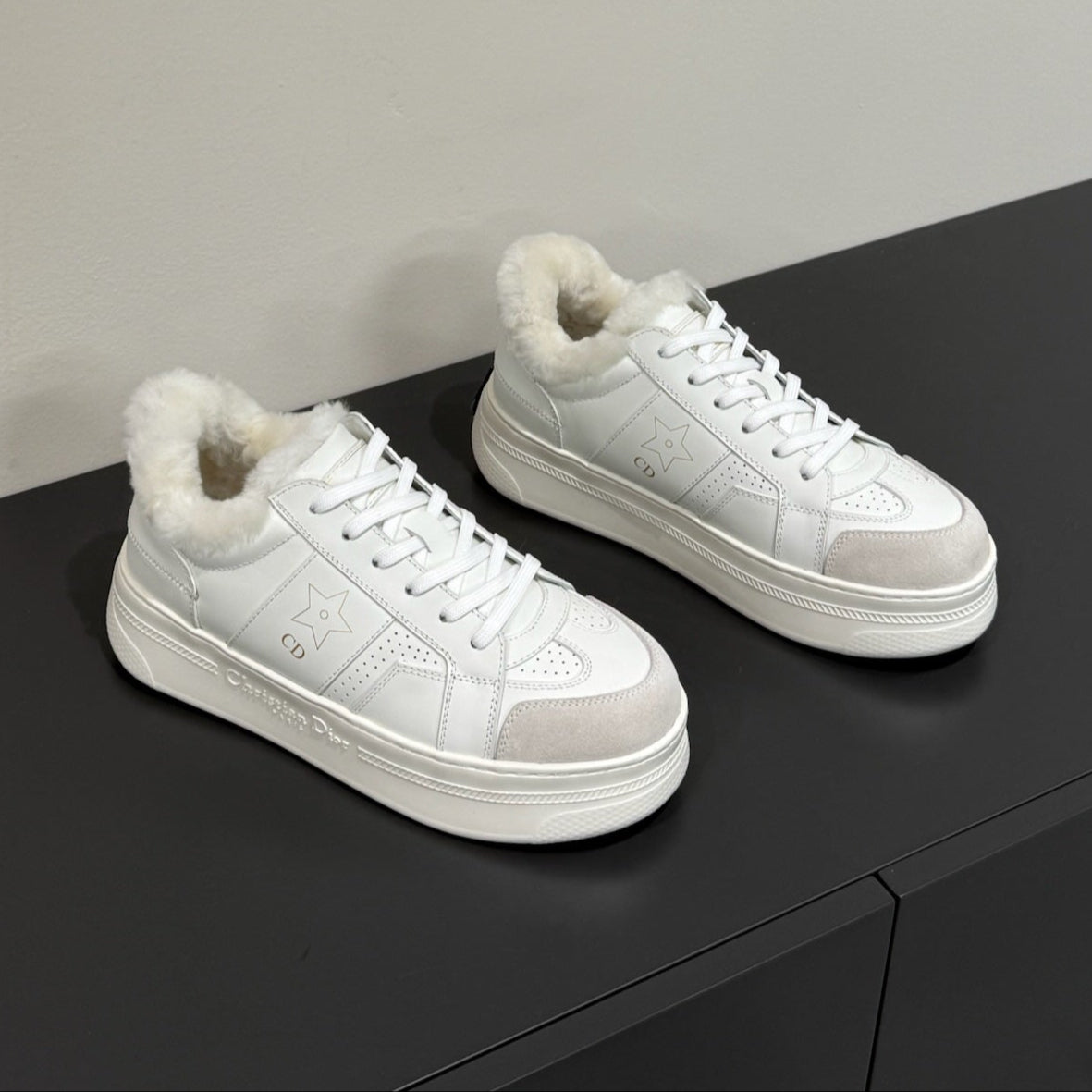 D-Sneakers