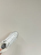 D-Sneakers