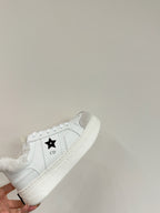 D-Sneakers