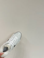 D-Sneakers