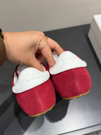 S-Sneakers