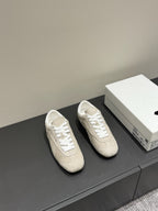 S-Sneakers