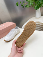 M-Sneakers