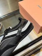 M-Sneakers