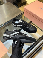 M-Sneakers