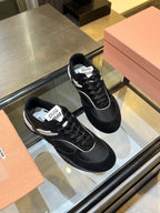 M-Sneakers