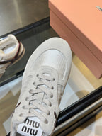 M-Sneakers