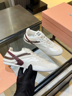 M-Sneakers