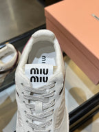 M-Sneakers