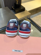 M-Sneakers