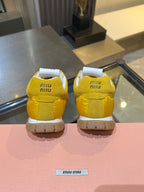 M-Sneakers