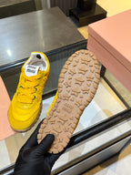 M-Sneakers