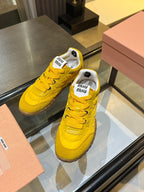 M-Sneakers