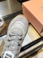 M-Sneakers