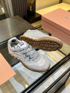 M-Sneakers