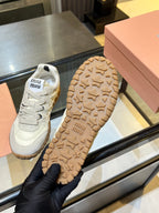 M-Sneakers