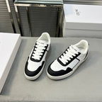 S-Sneakers