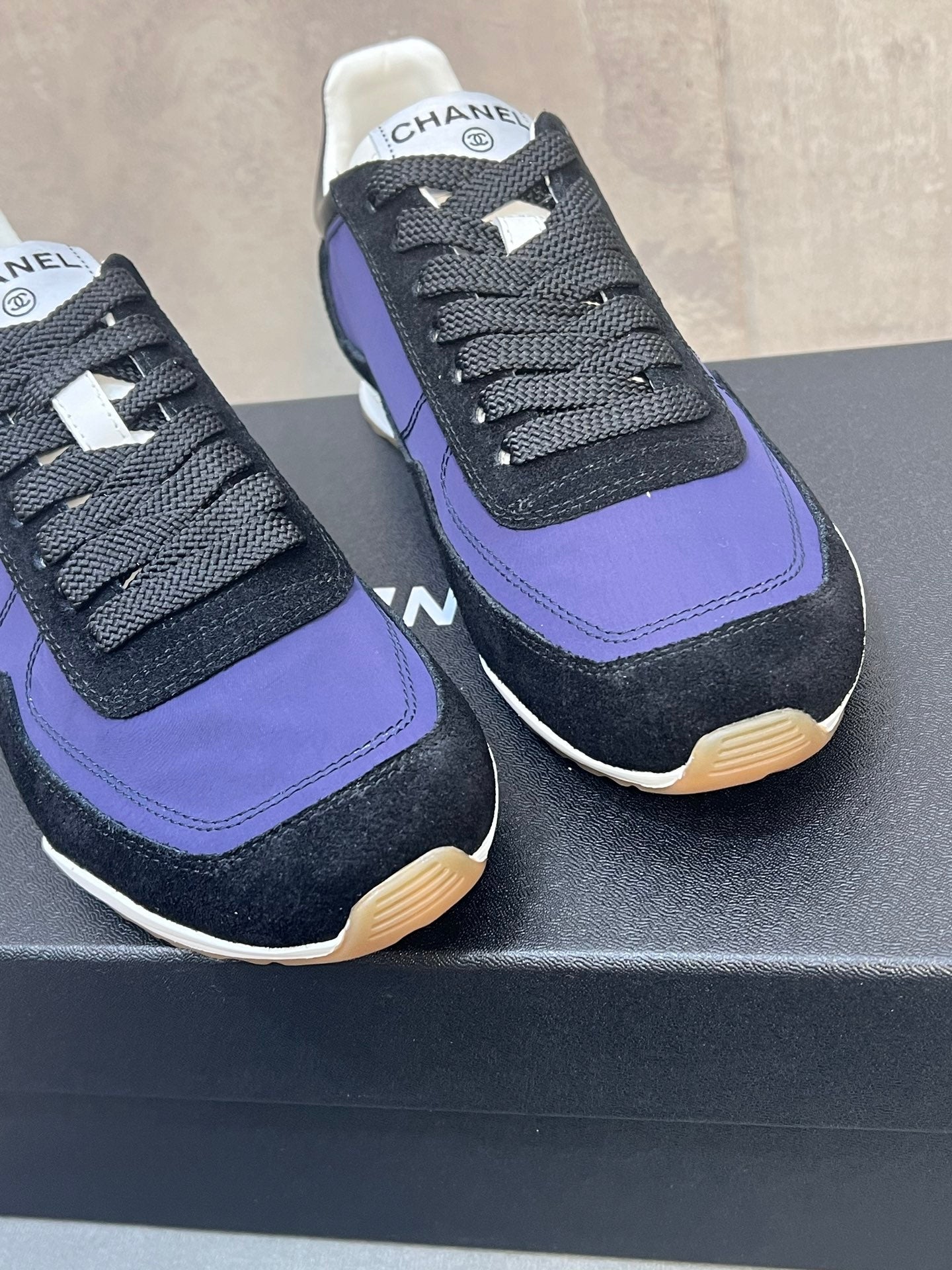 C-Sneakers