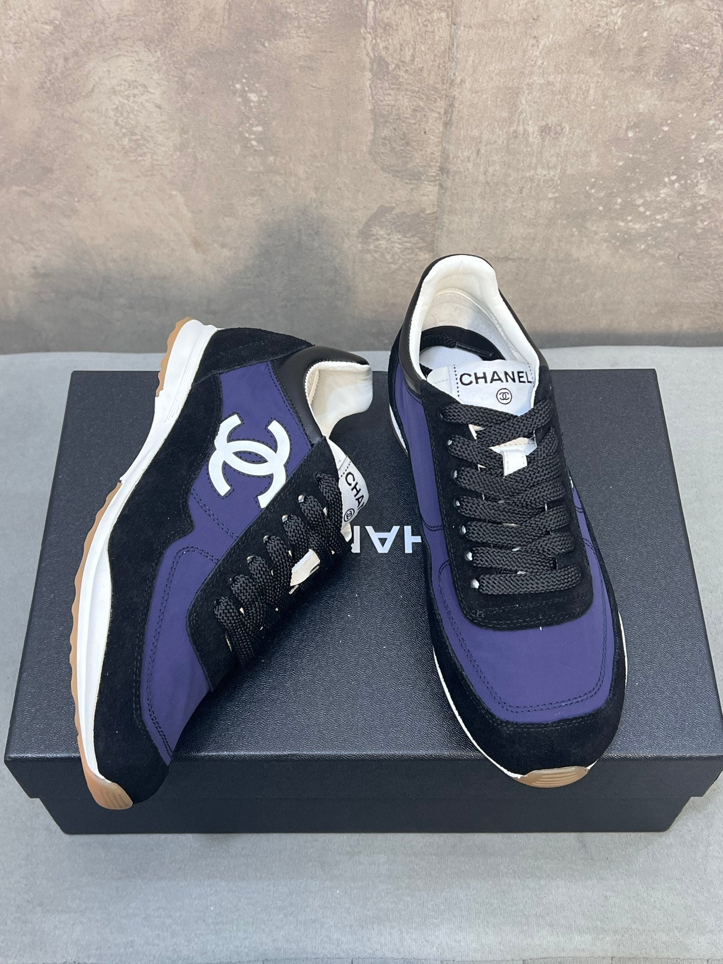 C-Sneakers