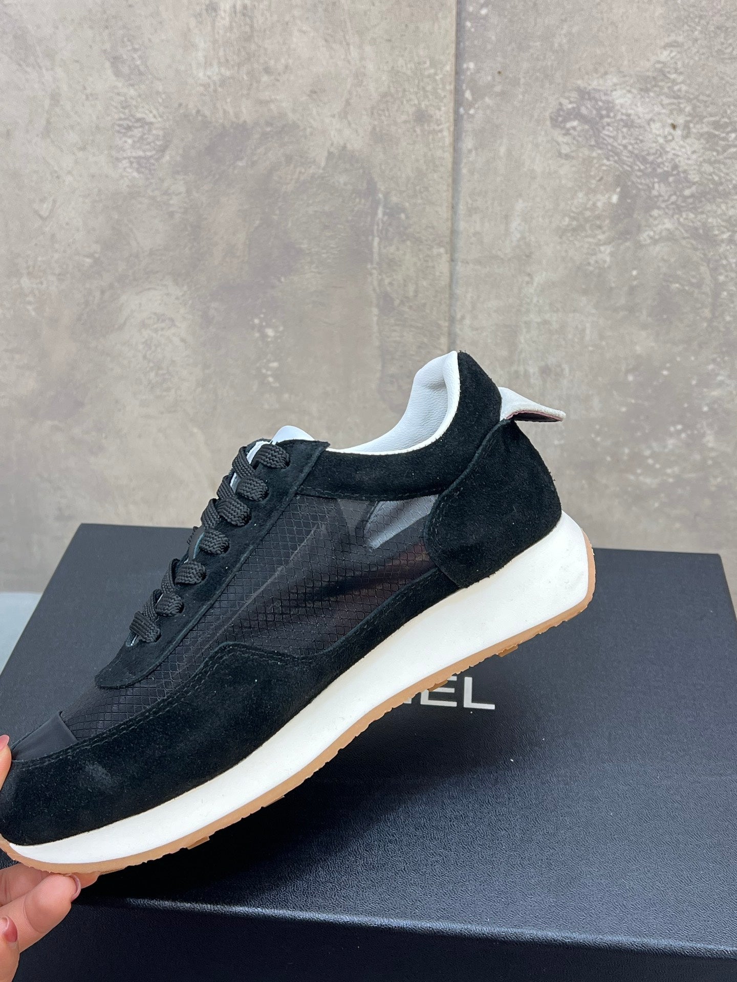 C-Sneakers