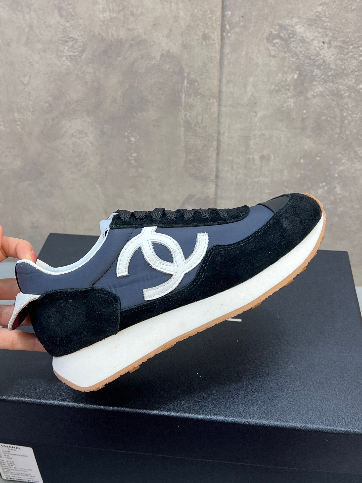 C-Sneakers