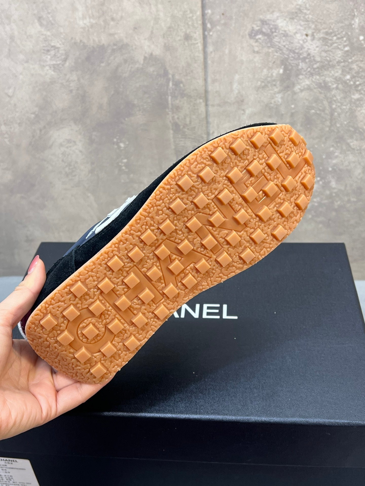 C-Sneakers