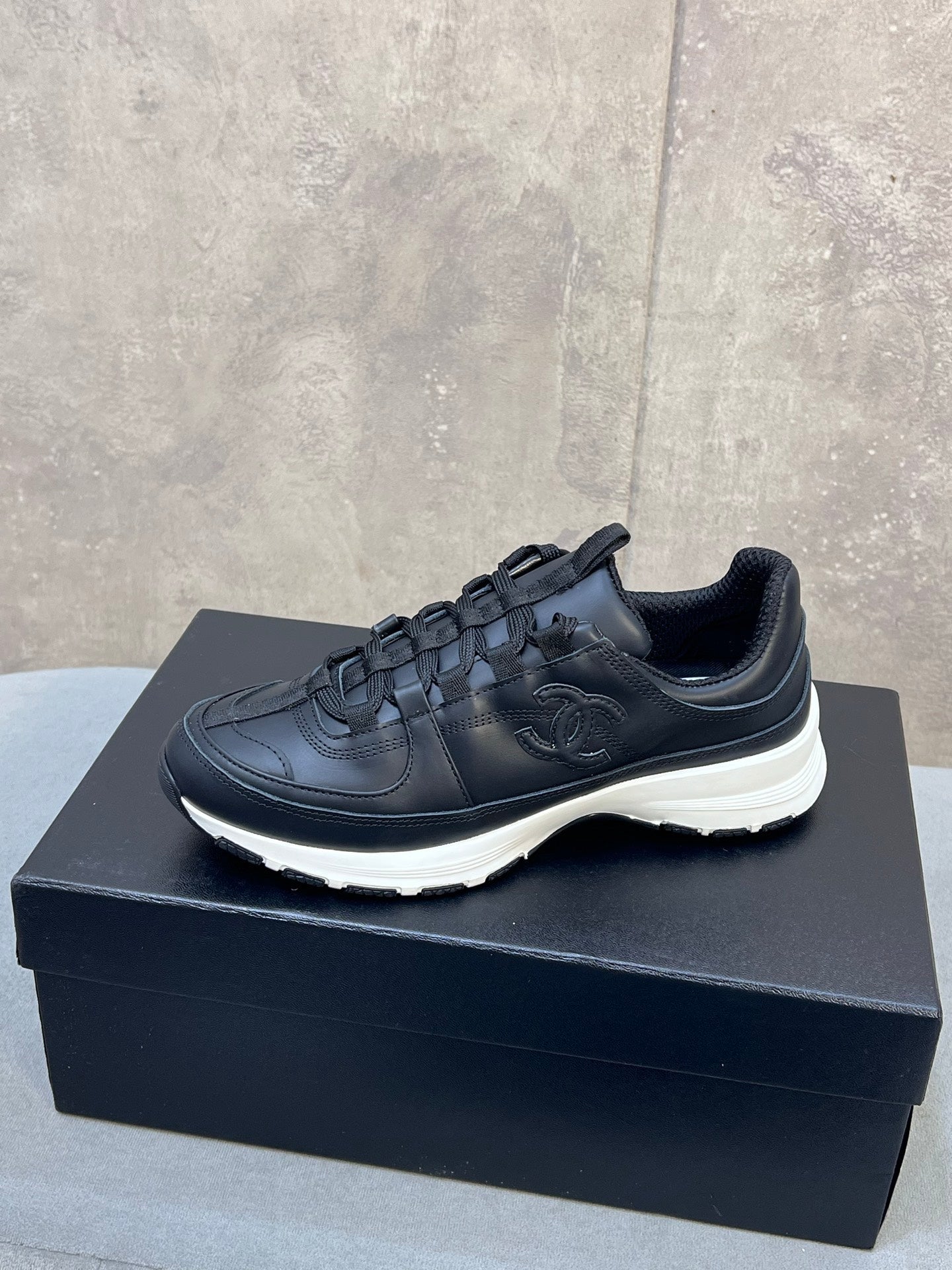 C-Sneakers