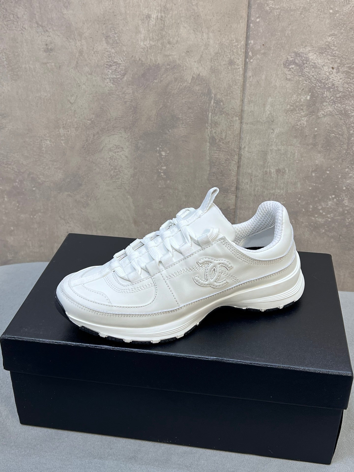 C-Sneakers